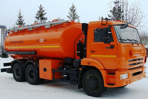Автотопливозаправщик НЕФАЗ-66052